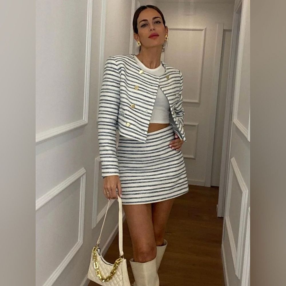ZARA MATCHING SET GOLD BUTTON TEXTURED BLAZER AND GOLD BUTTON TEXTURED skort